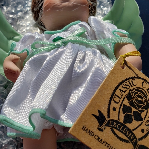 Doll - Picture 5 of 6